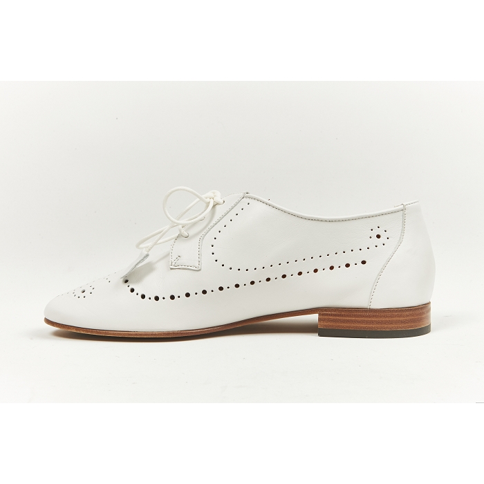 <span>2433</span><br><span>Cuir </span><br><span>BLANC</span>6002802_2