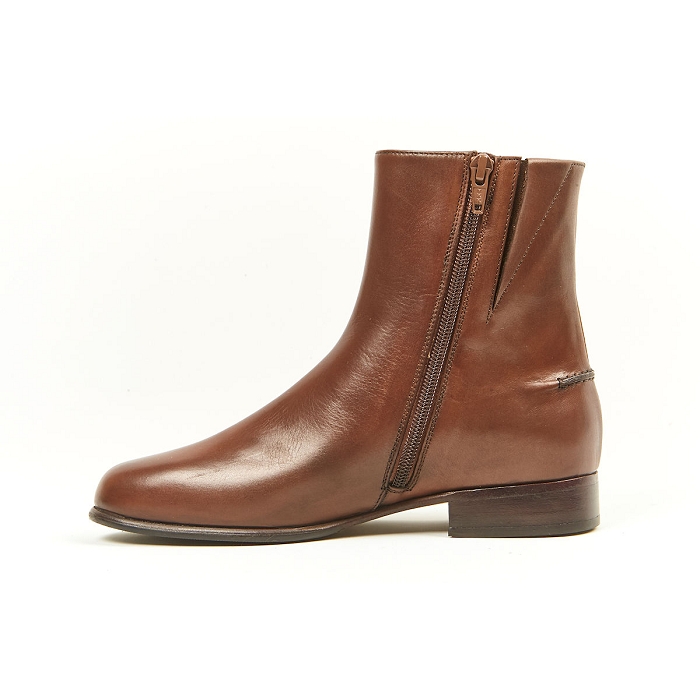 <span>1133</span><br><span>Veau </span><br><span>RUST</span>8266902_2