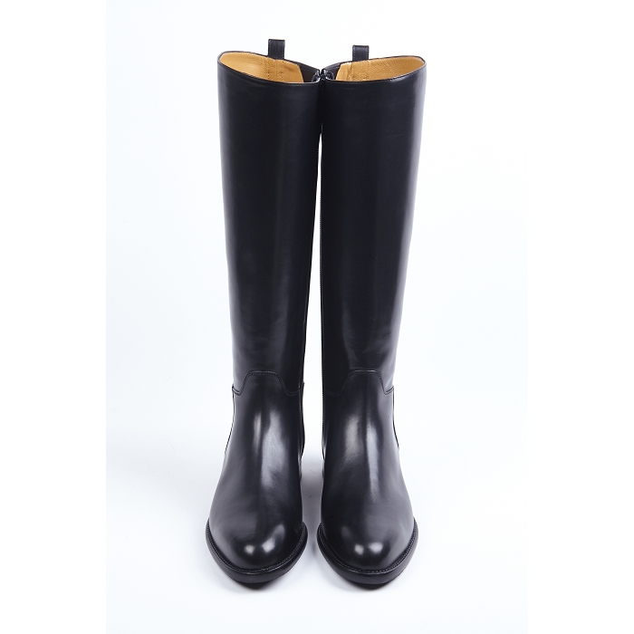 <span>8820</span><br><span>Veau </span><br><span>NOIR</span>8268801_4