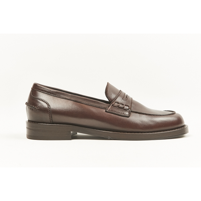 <span>2245</span><br><span>NAPPA </span><br><span>MARRON MOYEN</span>