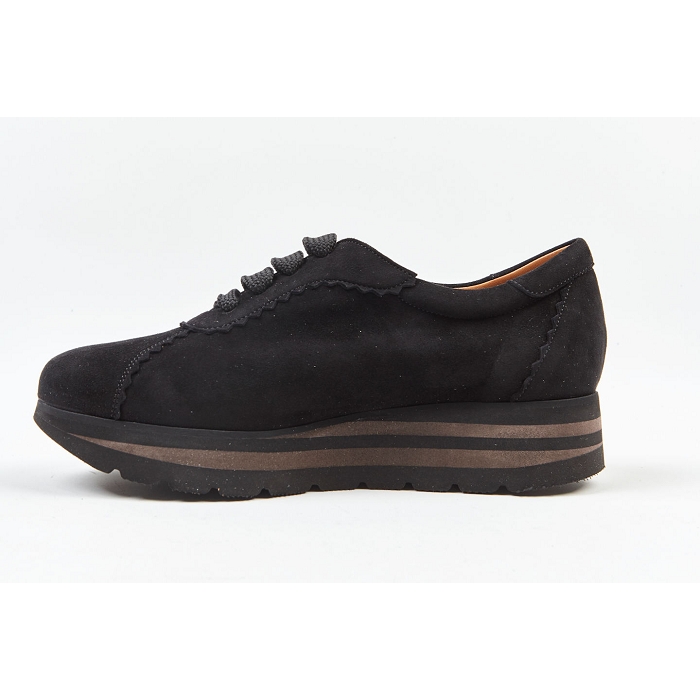 <span>4610h</span><br><span>VELOURS </span><br><span>BLACK</span>8272901_2