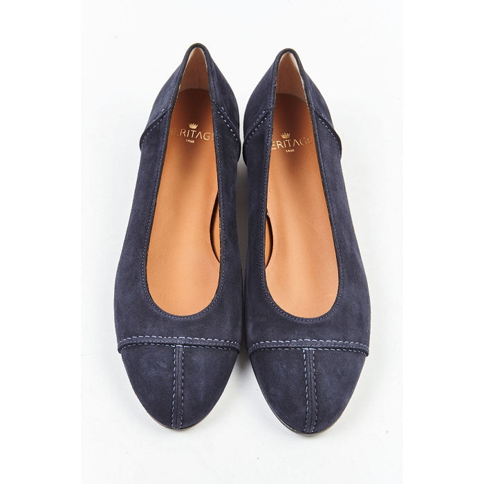 <span>4487</span><br><span>VELOURS </span><br><span>NAVY</span>8273302_4