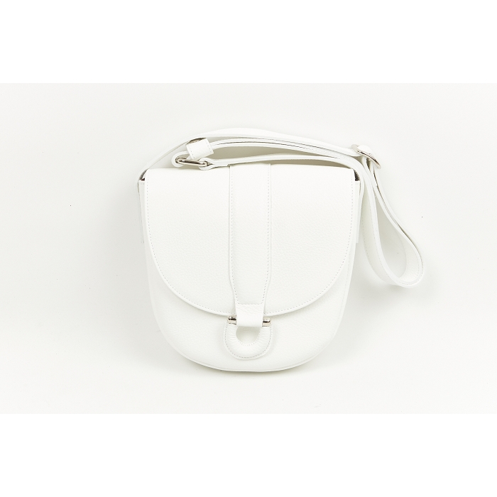 <span>22158</span><br><span>Veau </span><br><span>WHITE</span>