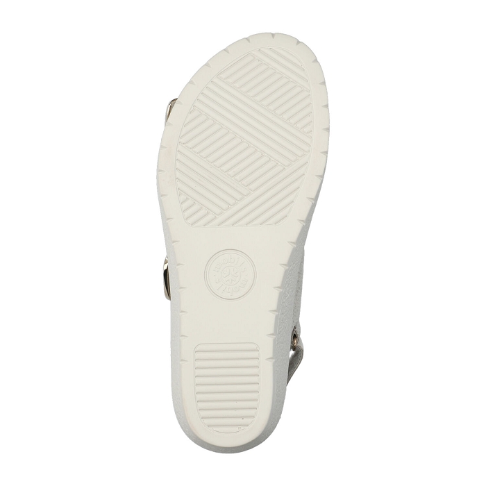 <span>pam chic</span><br><span>BOA 3353</span><br><span>PLATINUM</span>9003802_4