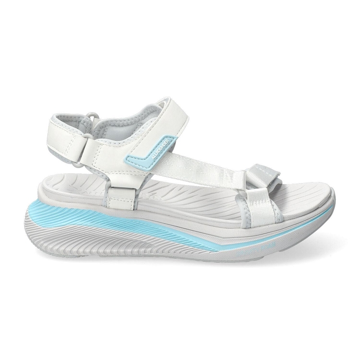 <span>far away</span><br><span>WASHED 30 bright</span><br><span>WHITE</span>