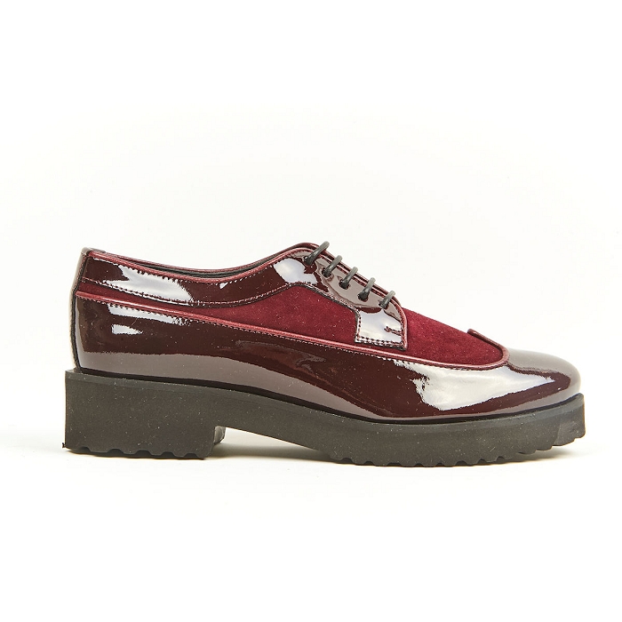 <span>679m</span><br><span>Bi-mat. </span><br><span>Bordeaux</span>