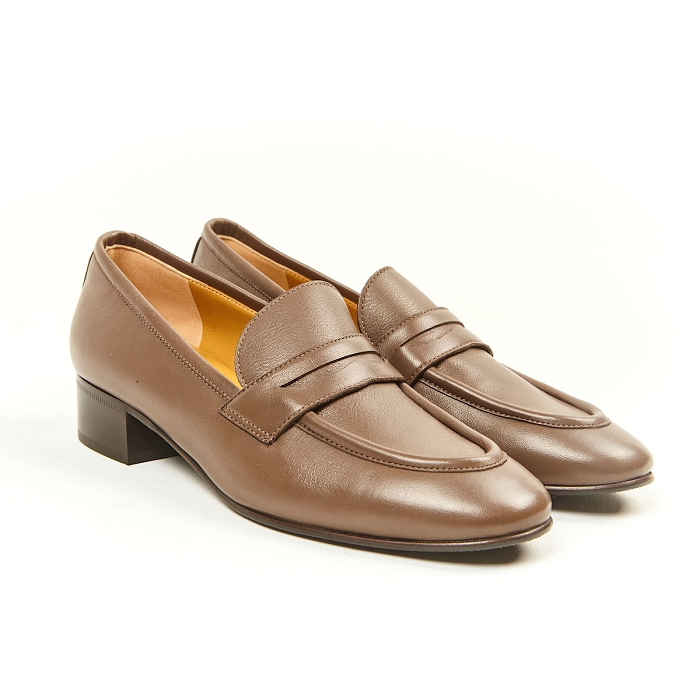 <span>2241</span><br><span>Veau </span><br><span>TAUPE</span>9047101_3