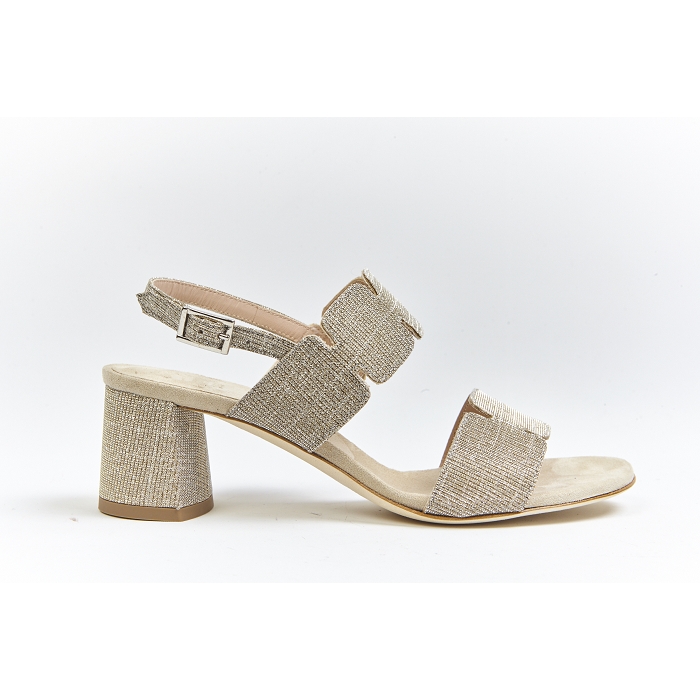 <span>800m</span><br><span>Bi-mat. sparkly platino</span><br><span>Champagne</span>