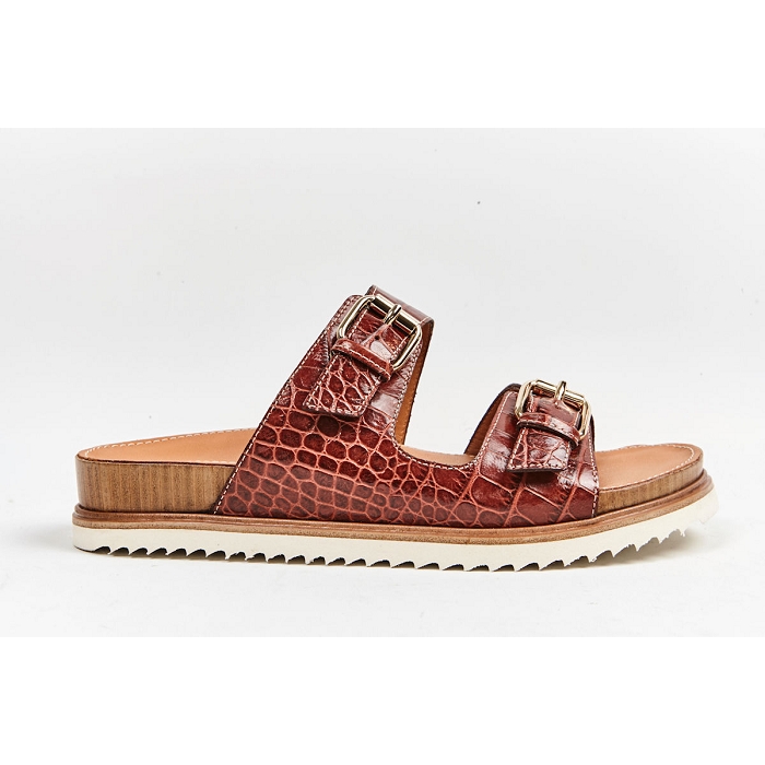 <span>9830</span><br><span>CROCO </span><br><span>CAMEL</span>