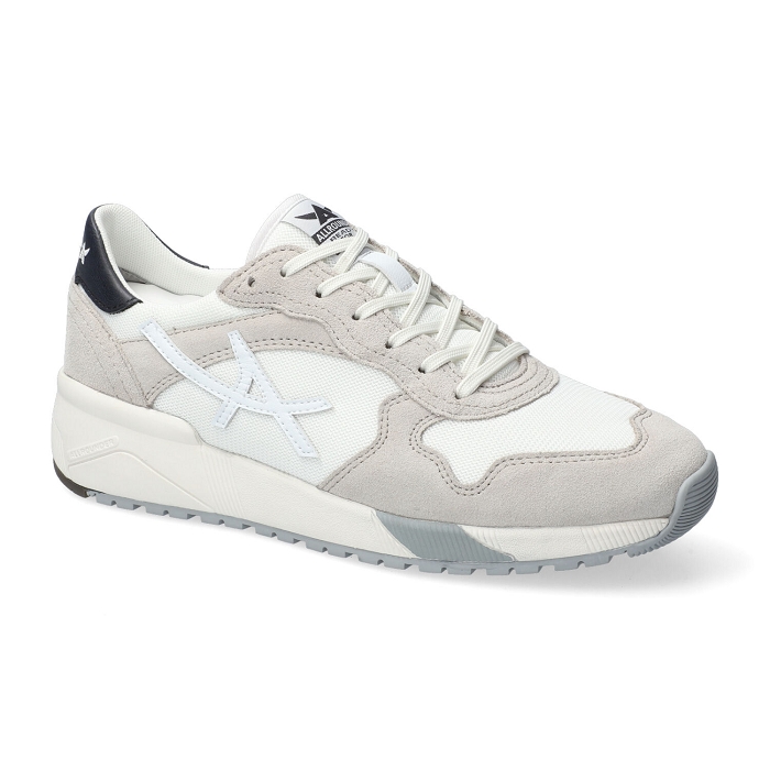 <span>speed</span><br><span>C.SUEDE 12/air mesh 12</span><br><span>BLANC DE BLANC</span>9549301_2