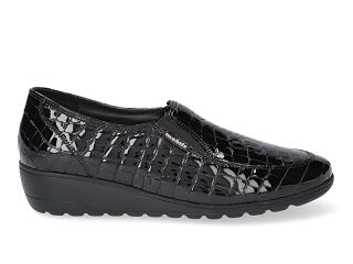 <span>bertrane</span><br><span>VERNIS CROCO 28700</span><br><span>BLACK</span>